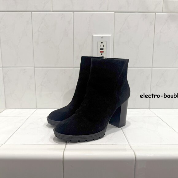 BCBG Block Heel Ankle Booties Size 8.5B Black Suede Laliah NWOB - FREE SHIPPING - Picture 7 of 12